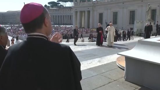 trg-svetog-petra-rim-opca-audijencija