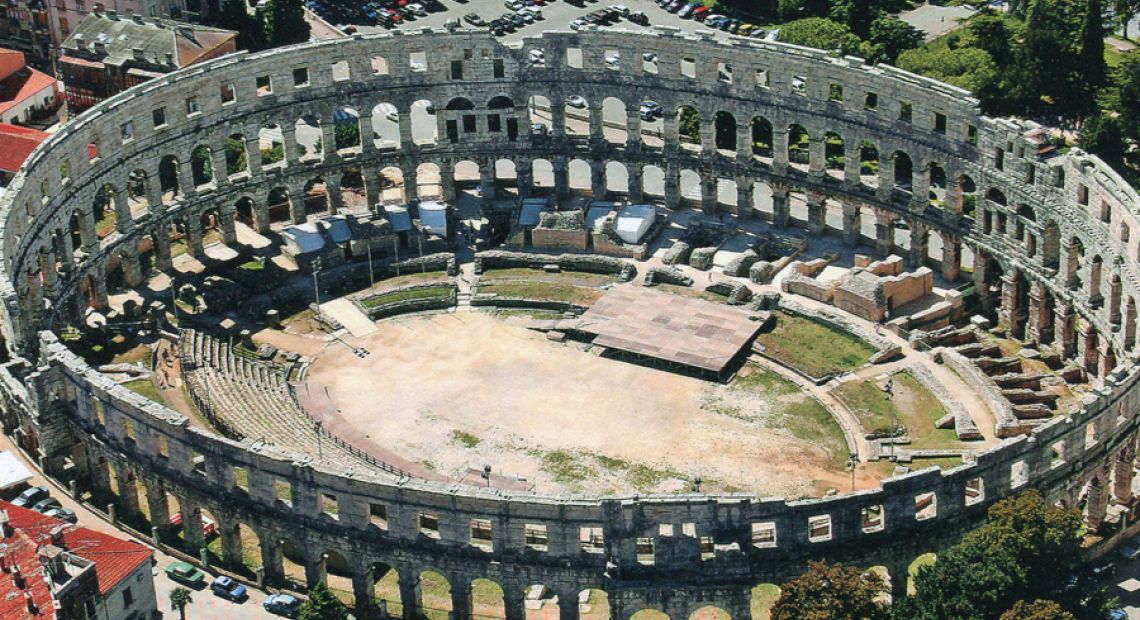 croatia-pula-arena.jpg