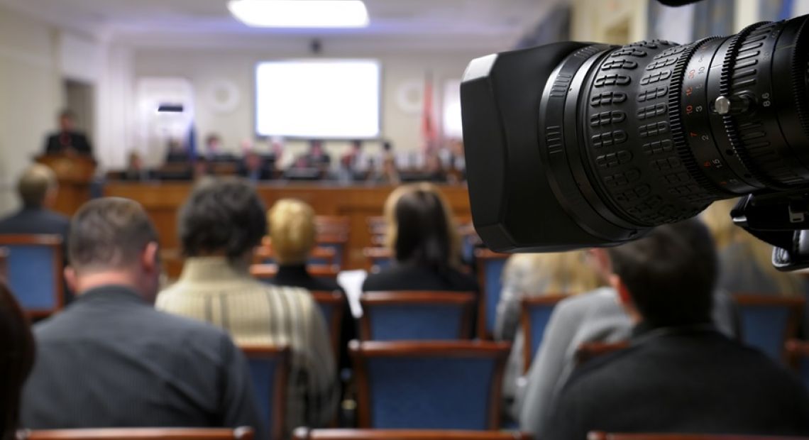Press-conference-cameras.jpg