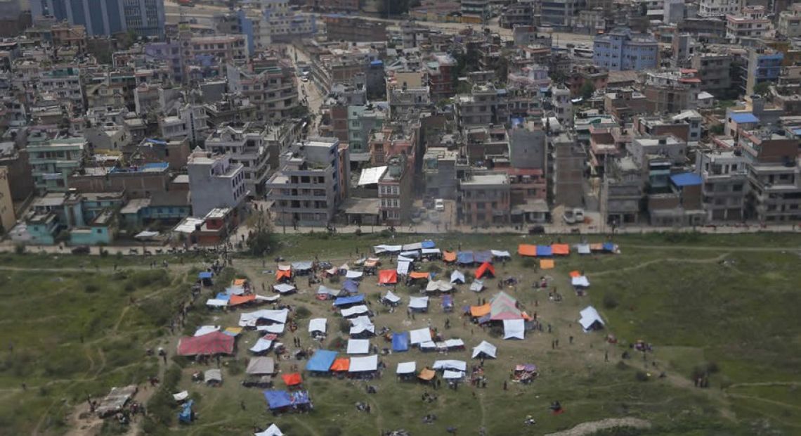 042615-ap-nepal-earthquake-aftermath-tents-img.jpg