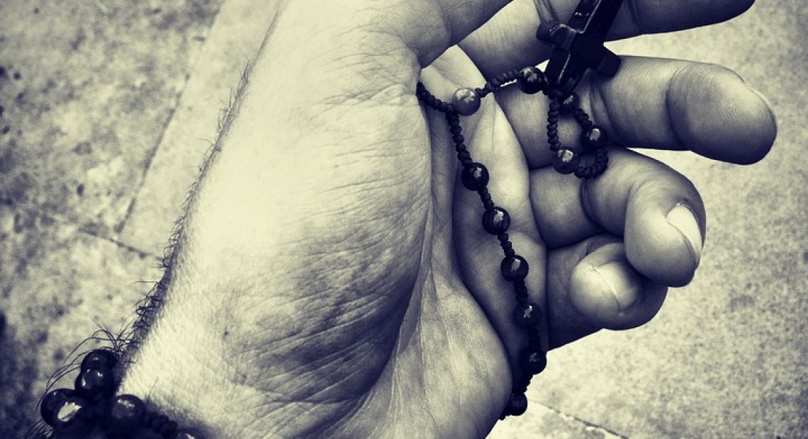 rosary-716250_960_720.jpg