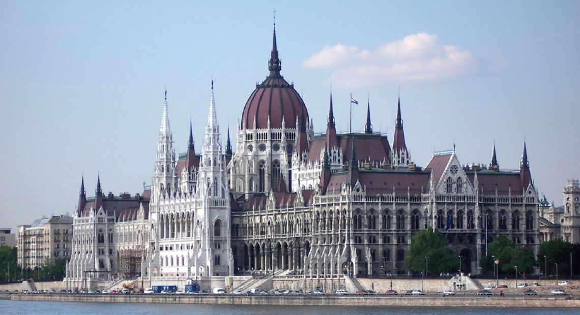 Budapest_Parlament1.jpg