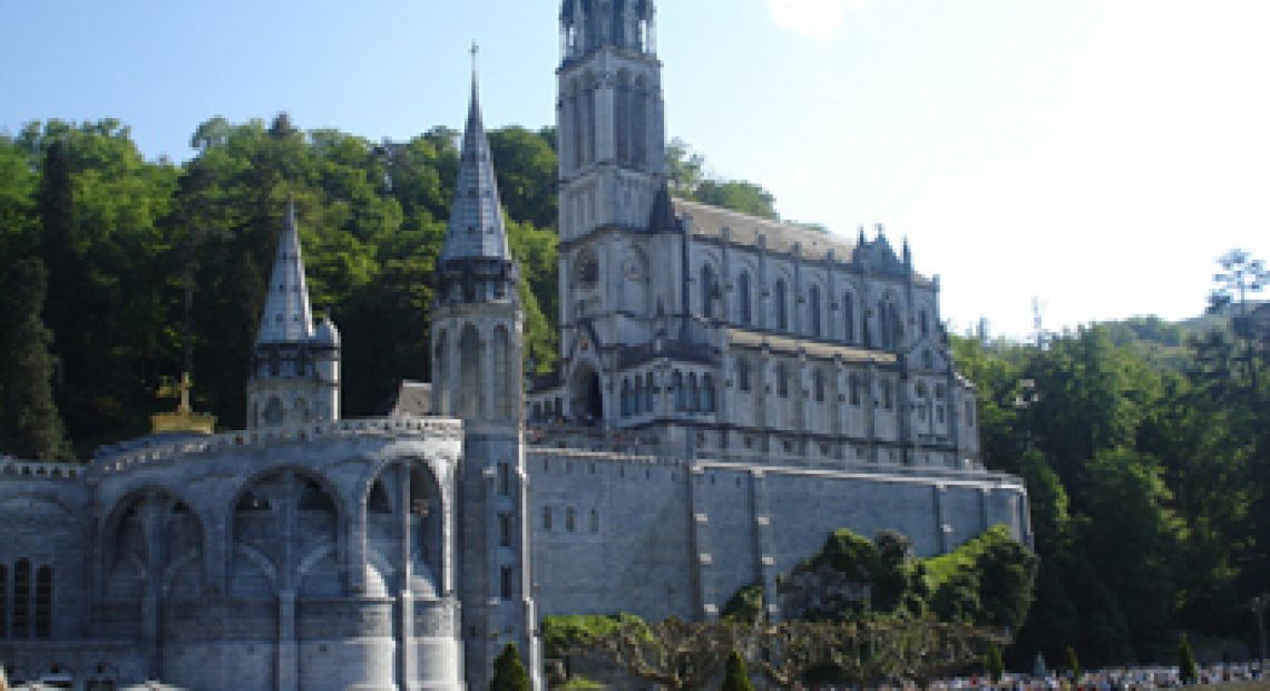 lourdes3.jpg
