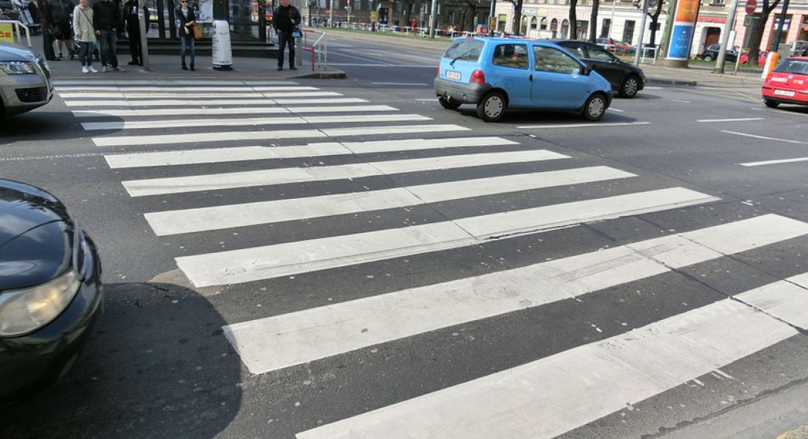 zebra-crossing-377532_960_720.jpg
