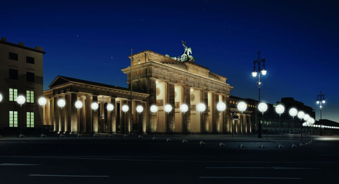 Berlin-Wall-25-Years-Lights.jpg