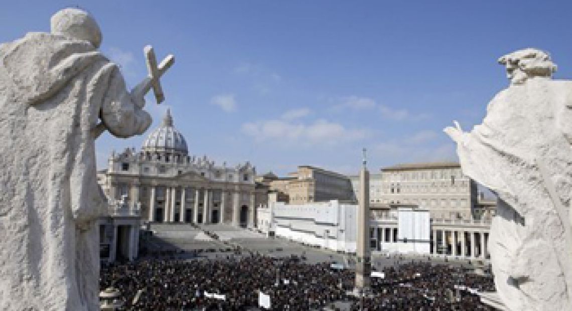 vatikan-bez3.jpg