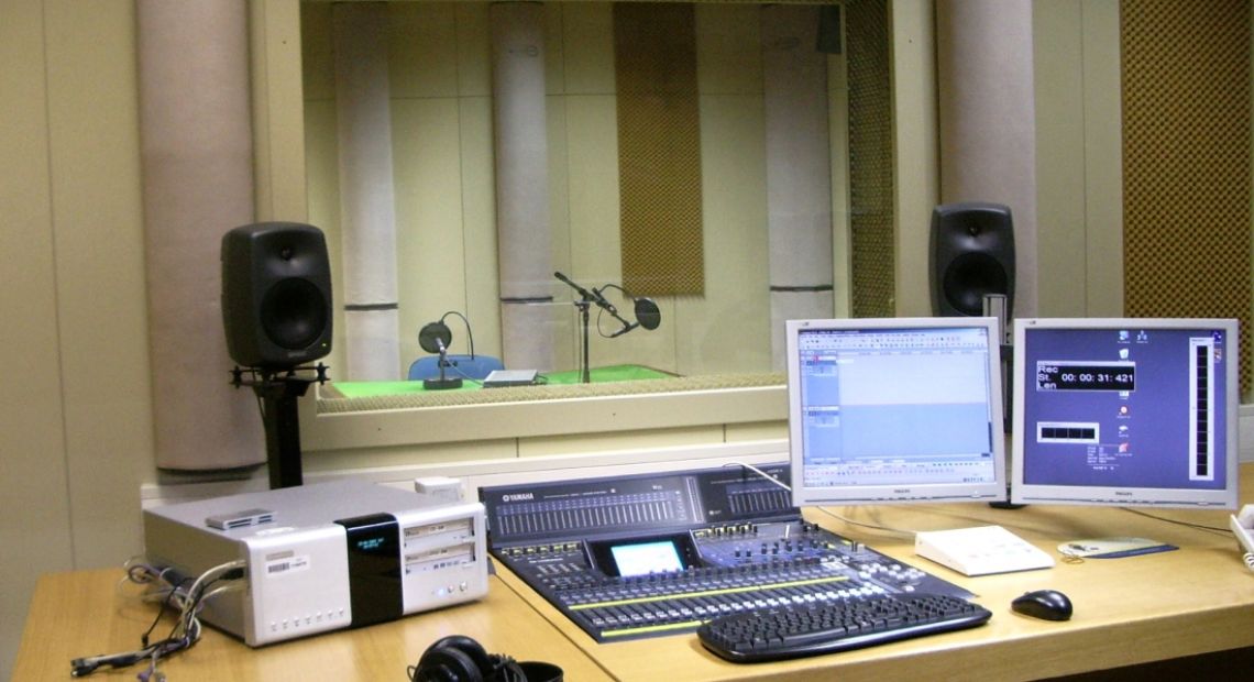 studio1.jpg