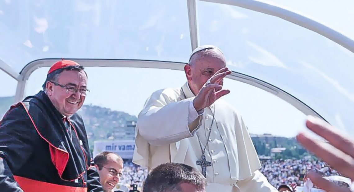papa-na-papamobilu.jpg
