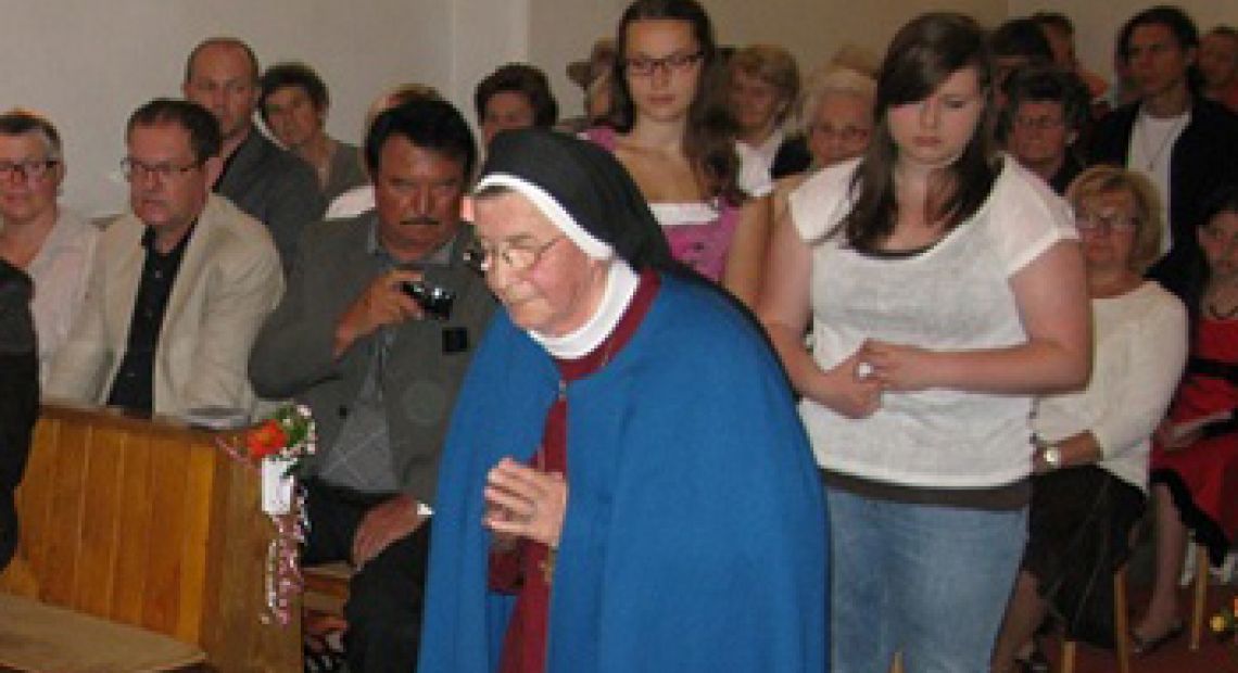 sr-faustine_3.jpg