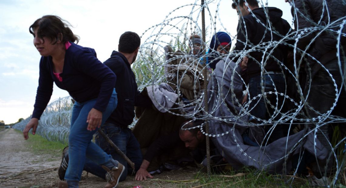 hungary_border_fence.jpg