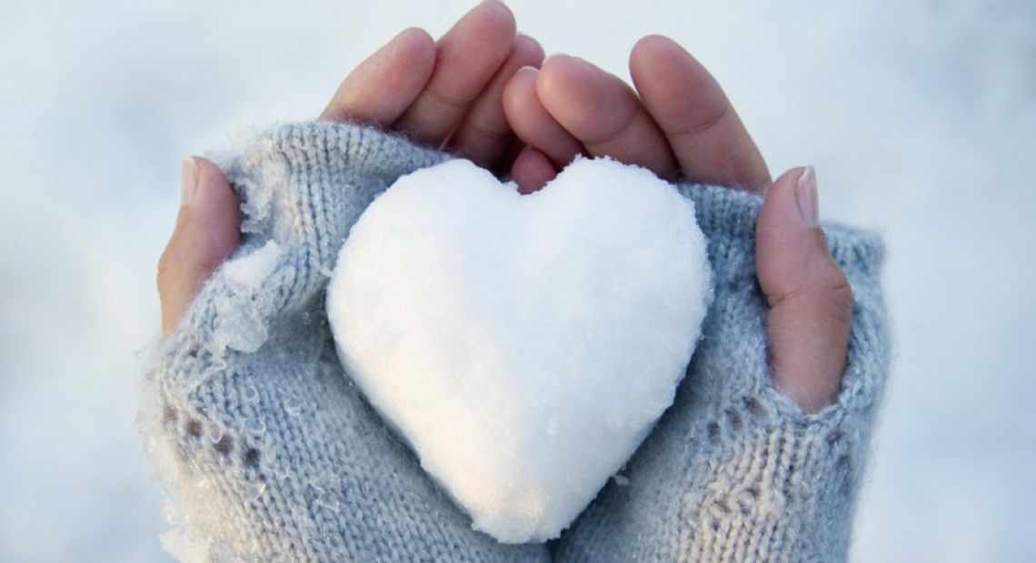snowy-heart-in-hands.jpg