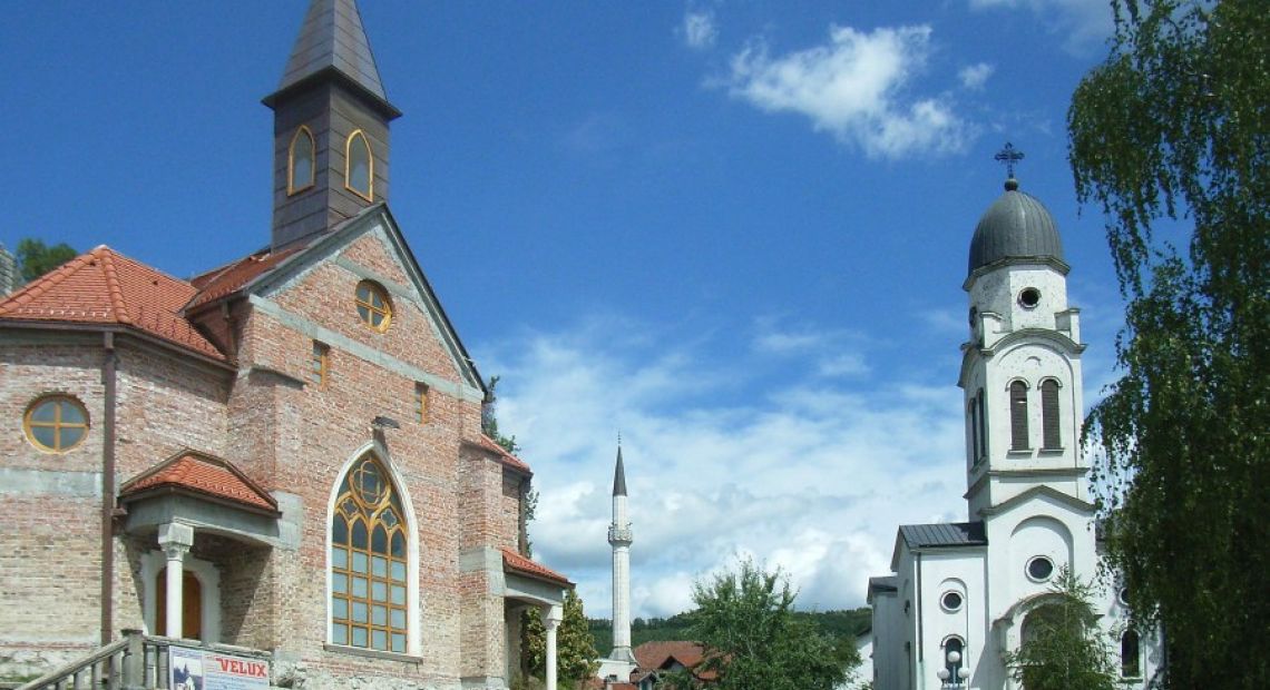 Bosanska_Krupa_Churches.JPG