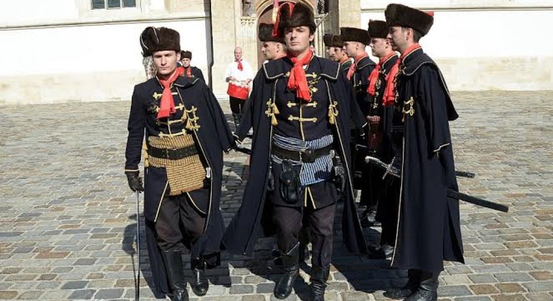 kravat_pukovnija.jpg