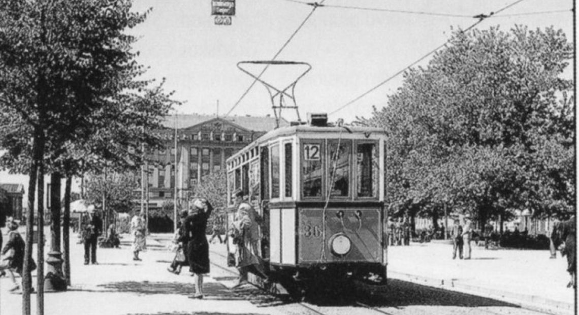 Tramvaj_M22.jpg