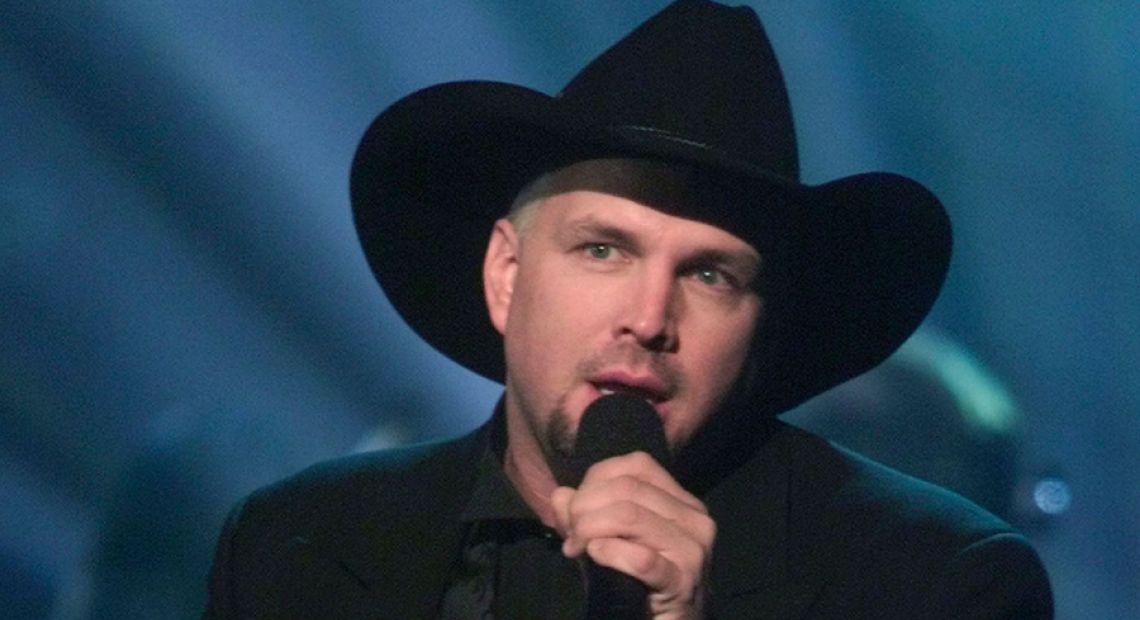 Garth-Brooks.jpg