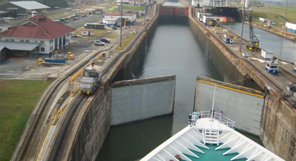 panama_canal_2.jpg