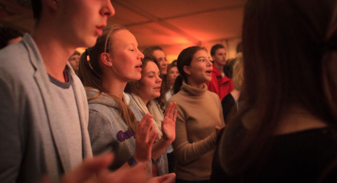 students-praying.jpg