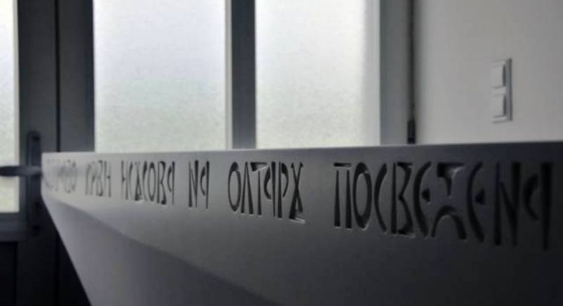 02.jpg