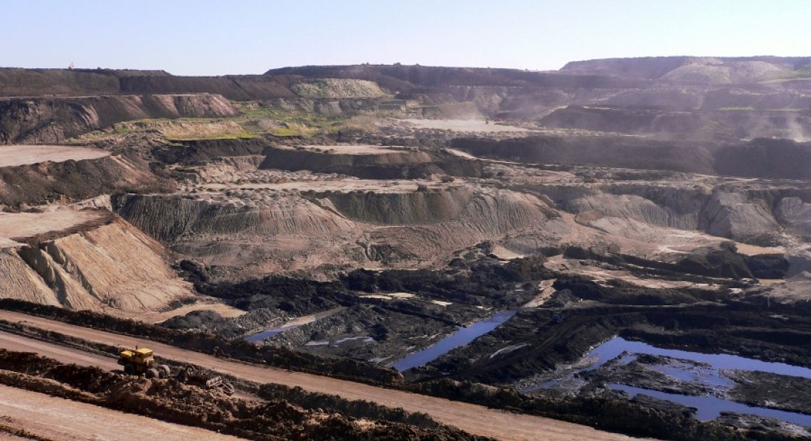 Coal_mine_in_Inner_Mongolia_002.jpg