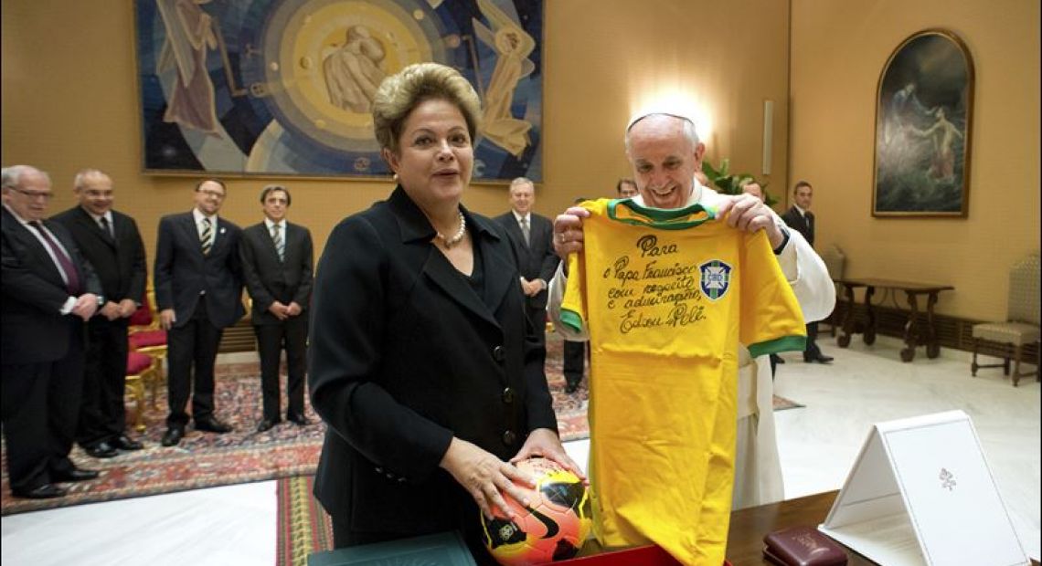 Vatican-Pope-Rousseff.jpg