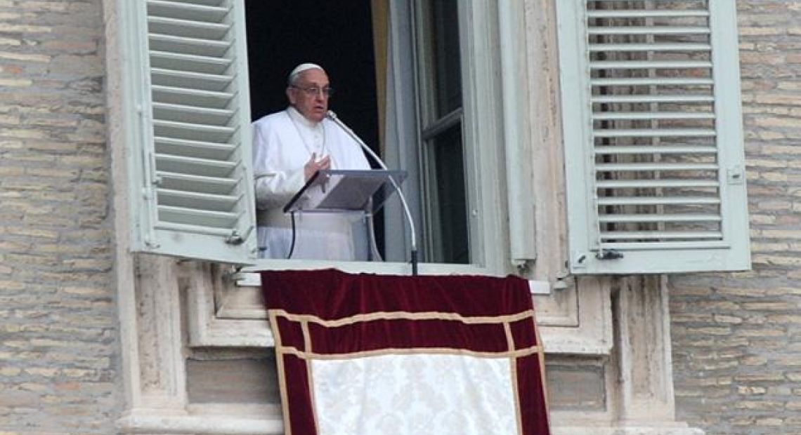 pope18n-2-web.jpg