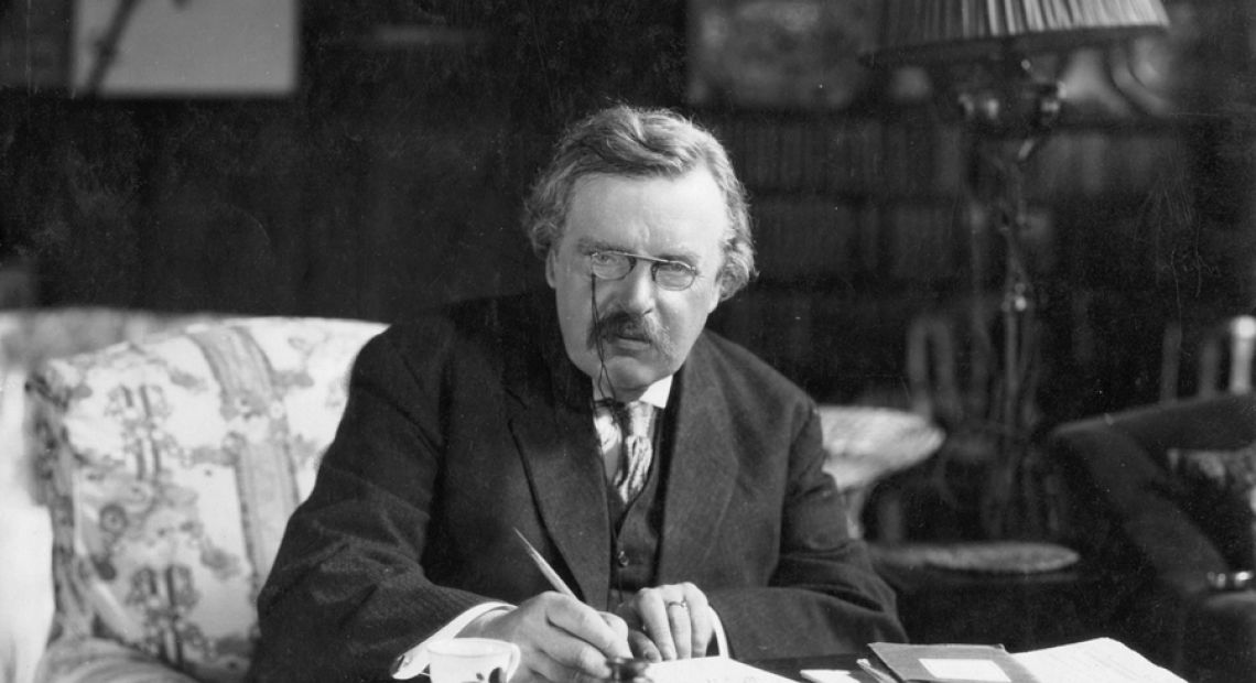 G-_K-_Chesterton_at_work.jpg