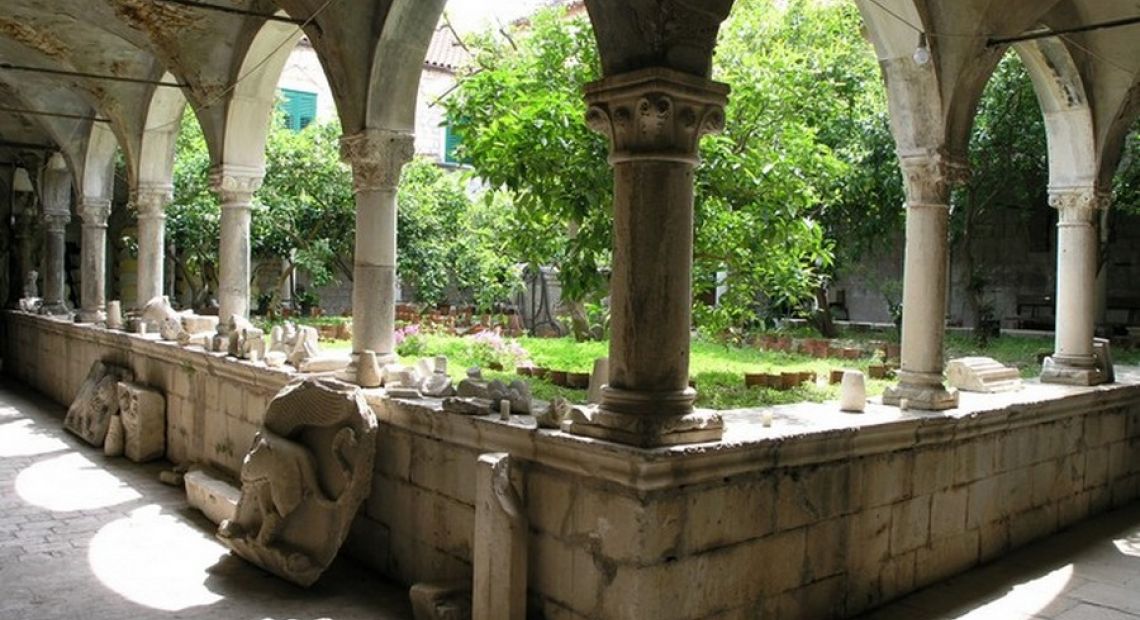 trogir-dominikanci.JPG