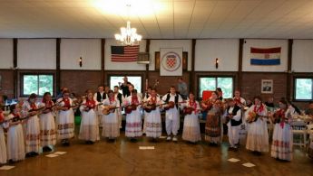 image-0-02-01-f248cb5371ad6820576e8c498a02b140c4d44db6598d1329461f605aeb51c8cd-V_resized