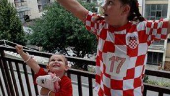 36785219_1887673241256232_8948670614411935744_n