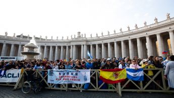 20181014_Holy-Mass-and-Canonizations_Daniel-Ibanez_2