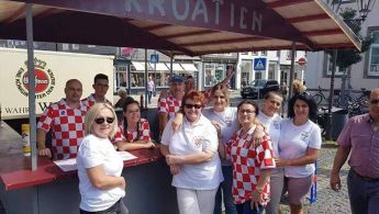 36766225_1886923284664561_6767102960649371648_n