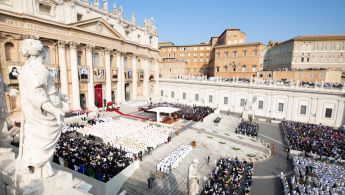 20181014_Holy-Mass-and-Canonizations_Daniel-Ibanez_21