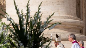 20181014_Holy-Mass-and-Canonizations_Daniel-Ibanez_15