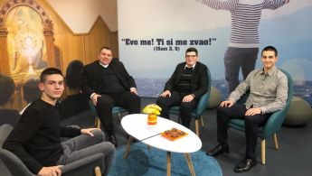 PHOTO-2019-12-10-22-00-06-(2)