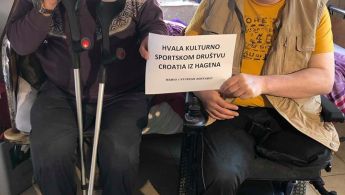 56504208_307854159911173_3403123384299552768_n