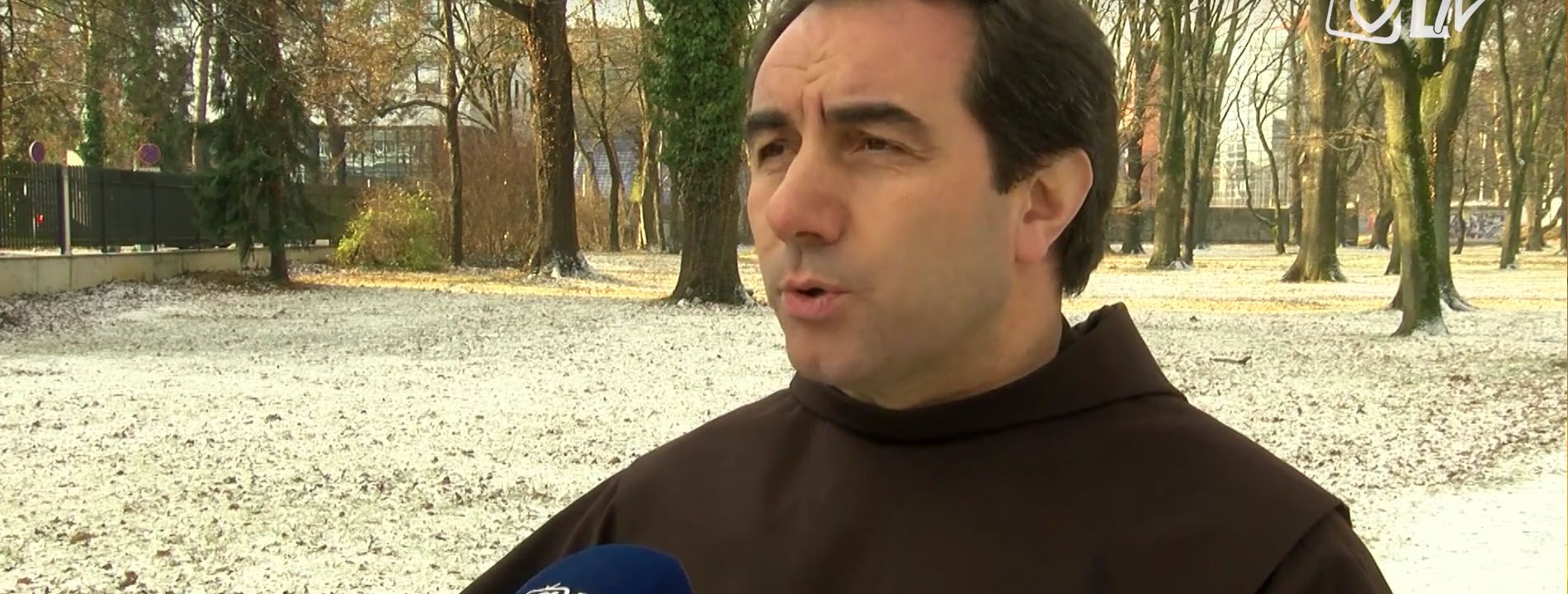 stovanje-imena-isusovog-2