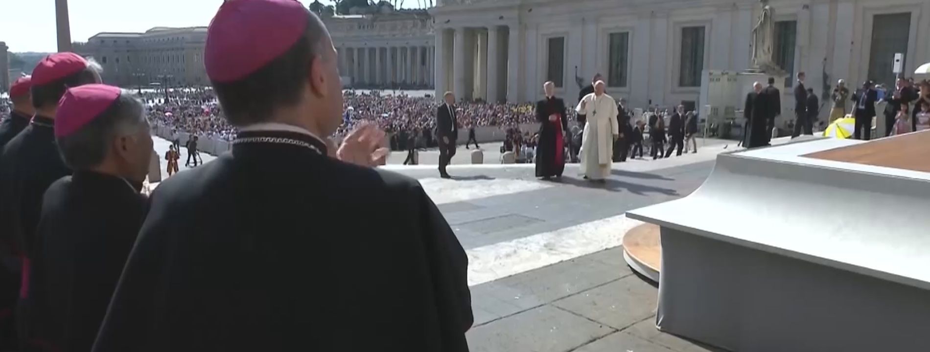 trg-svetog-petra-rim-opca-audijencija