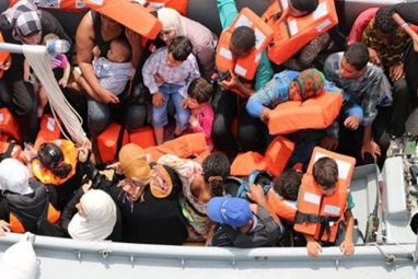mohorovicic_spasavanje_migranata_09_08_2015_1_foto_policija-jpg-688x388_q85_crop_upscale.jpg