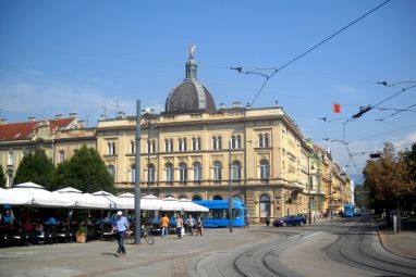 starcevicev_dom2.jpg