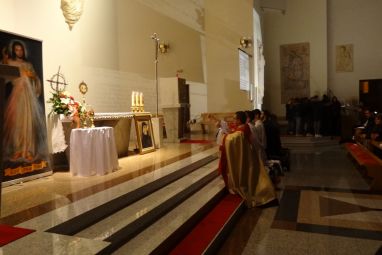 2016_02_22_-85-obljetnica-objave-Milosrdnog-Isusa-sv-Faustini-(2).JPG