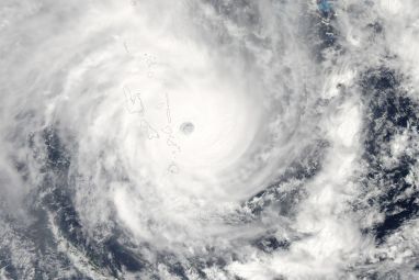 2015-03-14T015652Z_1363664494_TM3EB3D1OIB01_RTRMADP_3_WEATHER-VANUATU-CYCLONE.JPG