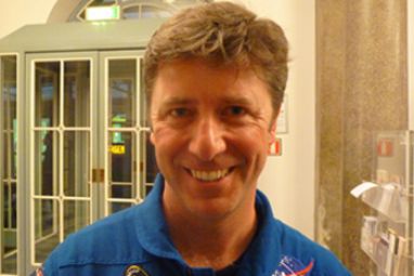 roberto-vittori2.jpg