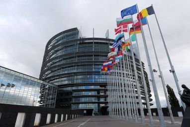 European-Parliament-Building-With-Flags.jpg