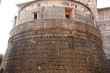 VaticanBank.jpg