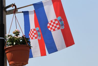 hrvatska-zastava.jpg