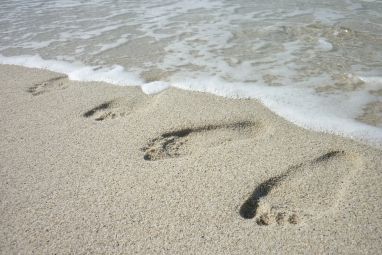 footprints-1142721_960_720.jpg