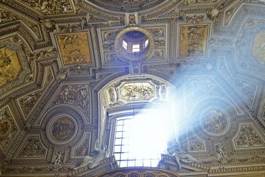st-peters-basilica-1014258_1280.jpg