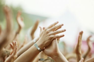 hands-up3.jpg