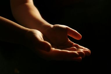 hands9.jpg