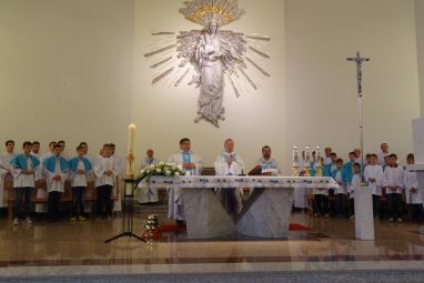 2015_05_25_proslavljena-svetkovina-MMC-u-Trnovcici-(2).jpg